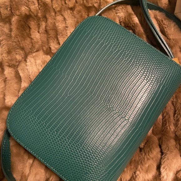 Green Textured Leather Box Crossbody Bag - Picture 7 of 7